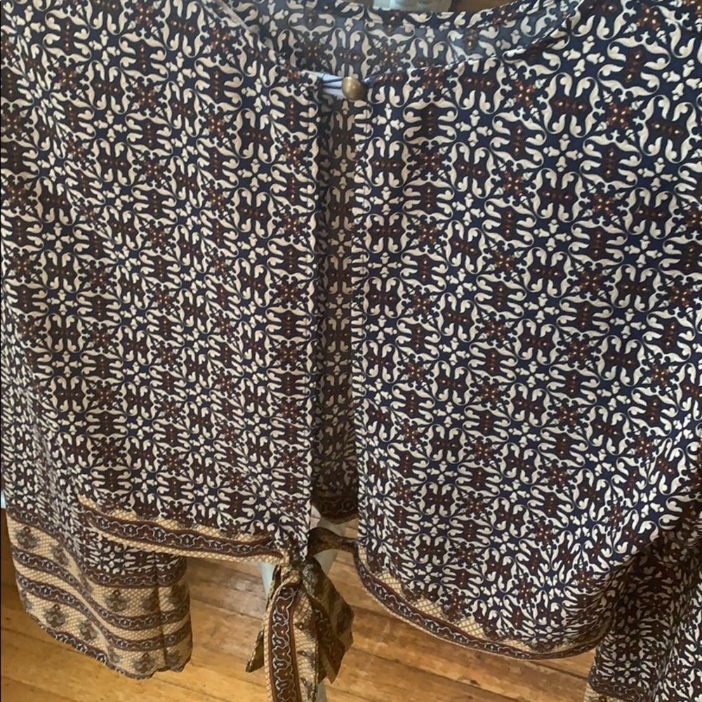 Boho, Open-Back Crop Top - Picture 4 of 4
